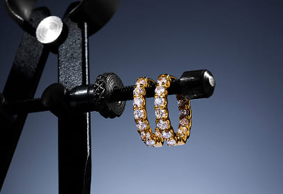Comprar brincos de diamantes em promoção